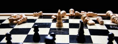 débattre tel un jeu d'échec
